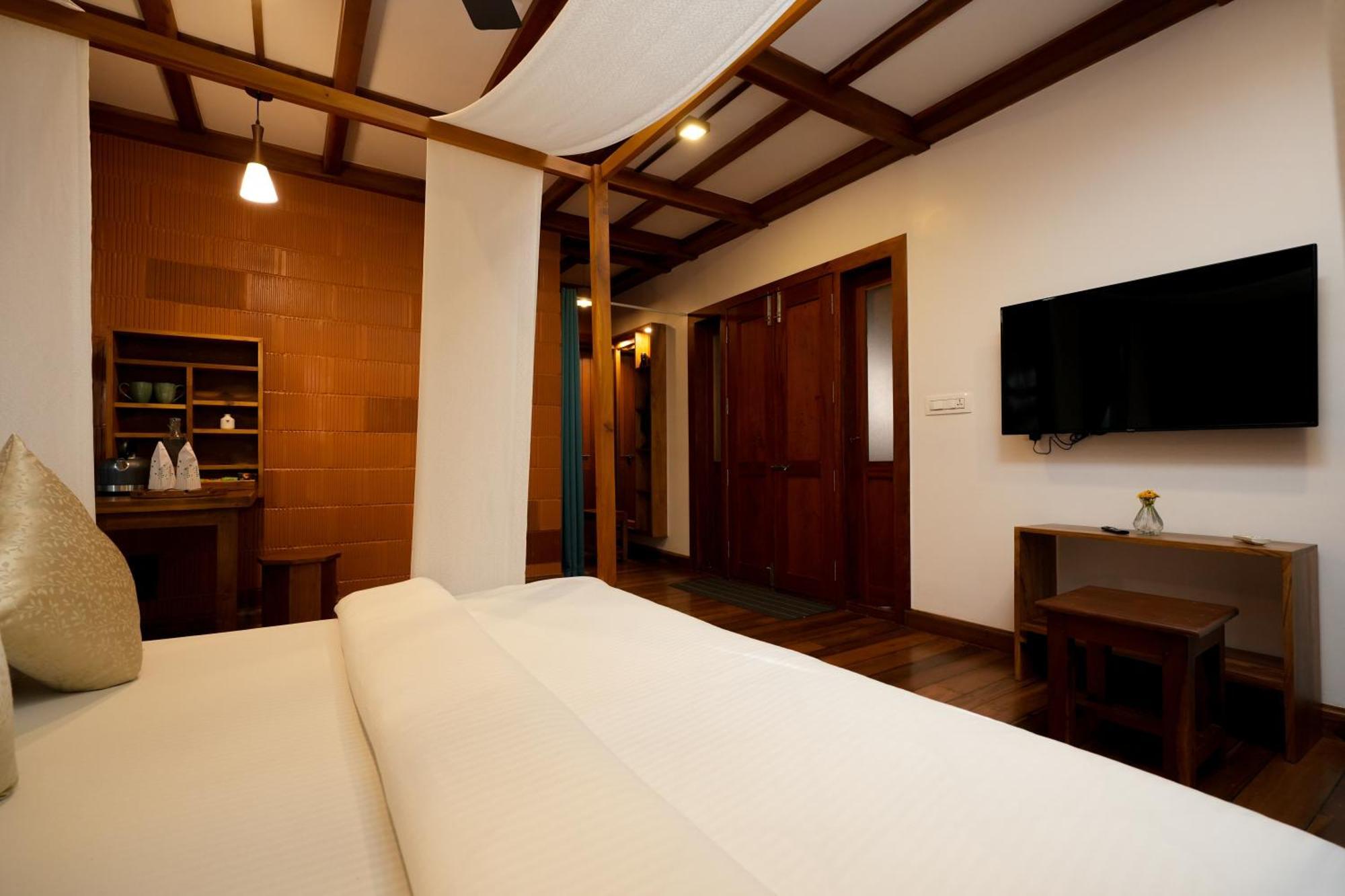 Little Chembaka Guest House Kumarakom Exterior foto