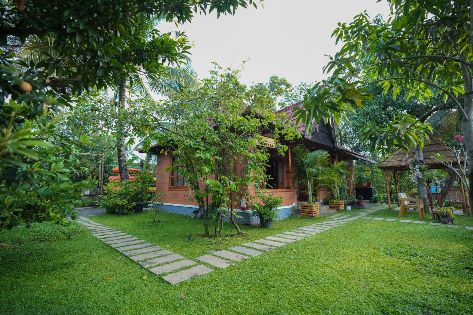 Little Chembaka Guest House Kumarakom Exterior foto